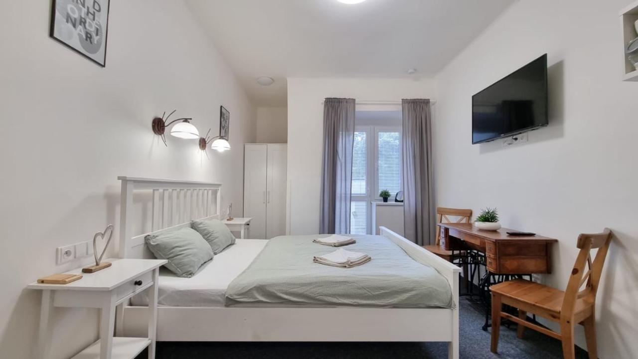 Finnem Rentals Jicinska Prága Kültér fotó